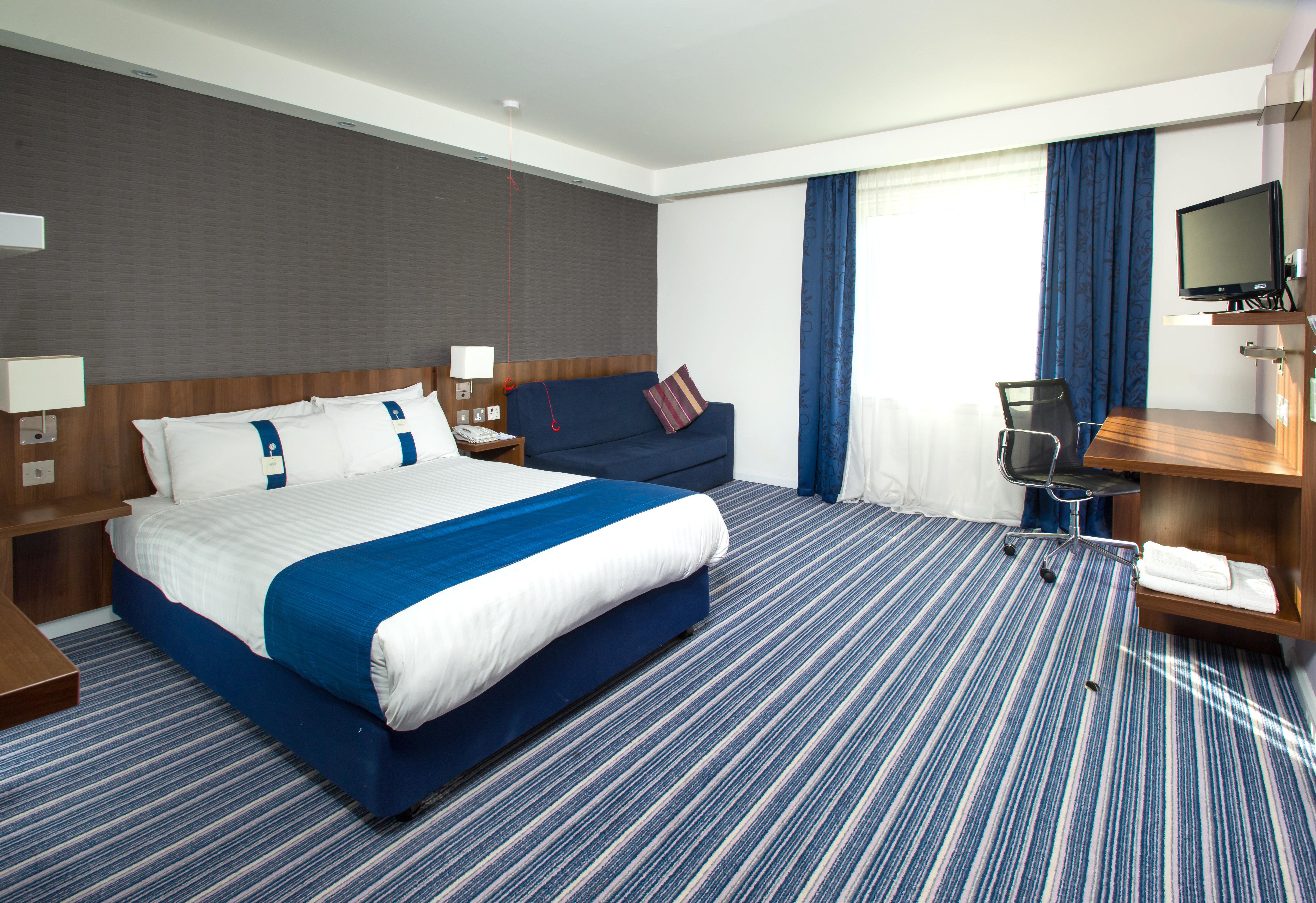 Holiday Inn Express Cambridge Duxford M11 Jct 10 By Ihg Экстерьер фото