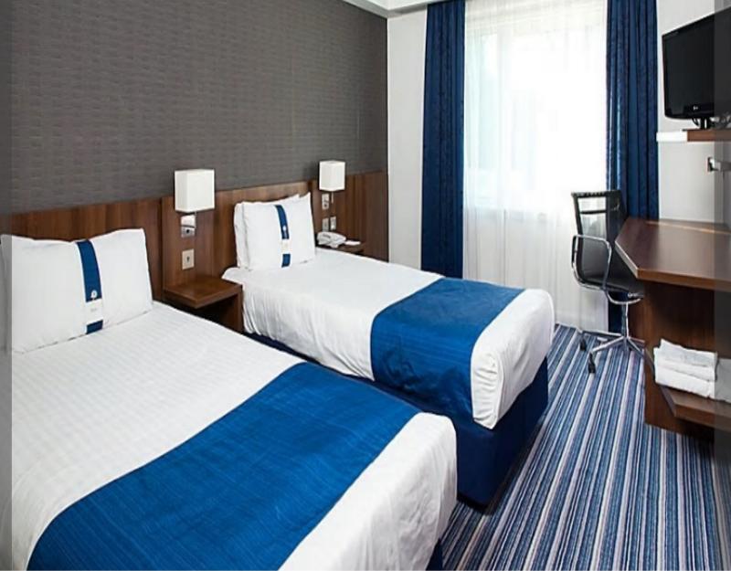 Holiday Inn Express Cambridge Duxford M11 Jct 10 By Ihg Экстерьер фото